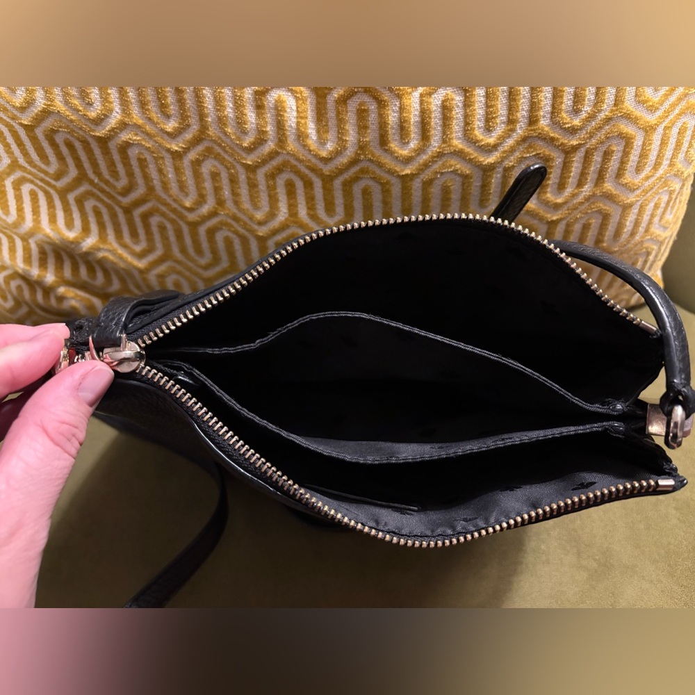 Kate Spade New York Crossbody Purse, Black - Picture 2 of 4
